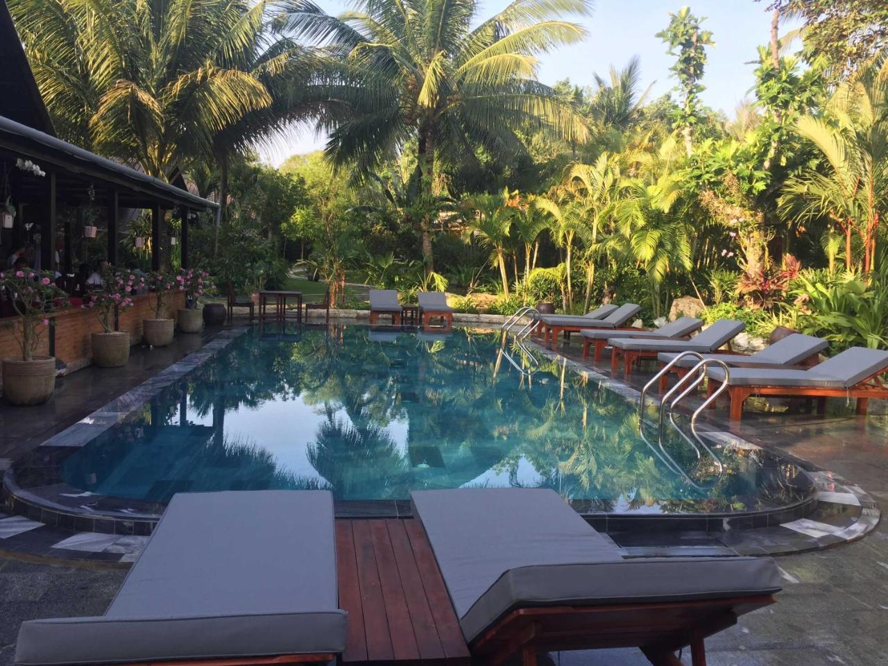 Resort La Paloma 3*