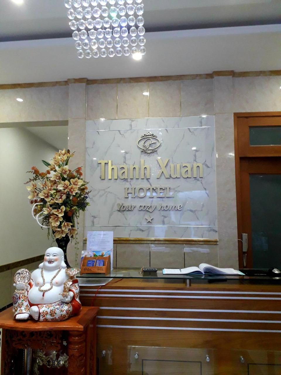 Khách sạn Thanh Xuan *