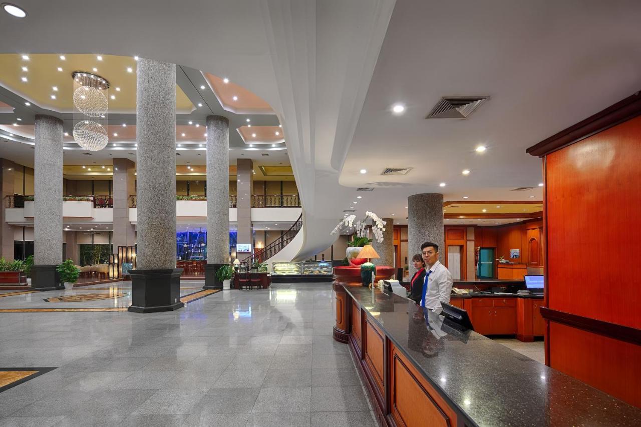 Hotel Halong Plaza