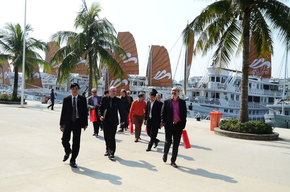  Paradise Sails Cruise
