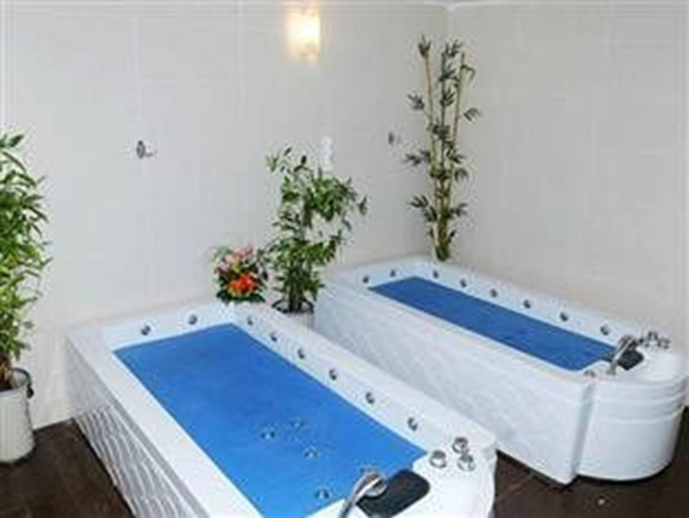 Central Hotel Hotel 4*