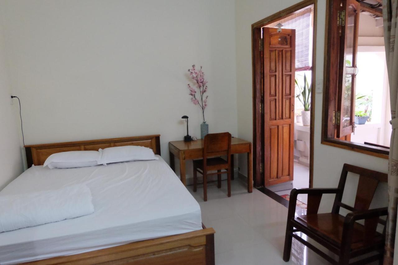 Moon House Tropical Garden - Valentine * Nha Trang