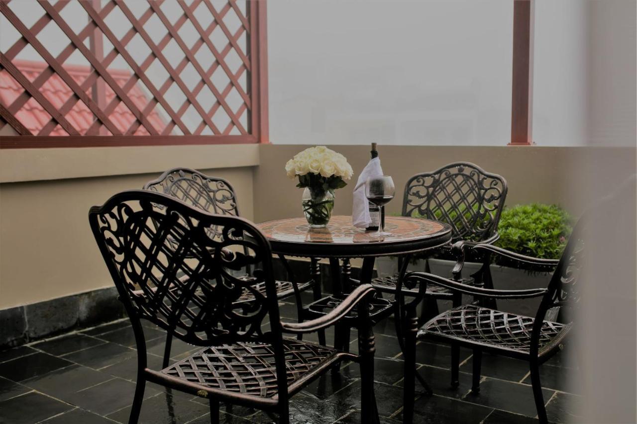 Lotus Aroma Hotel 4*
