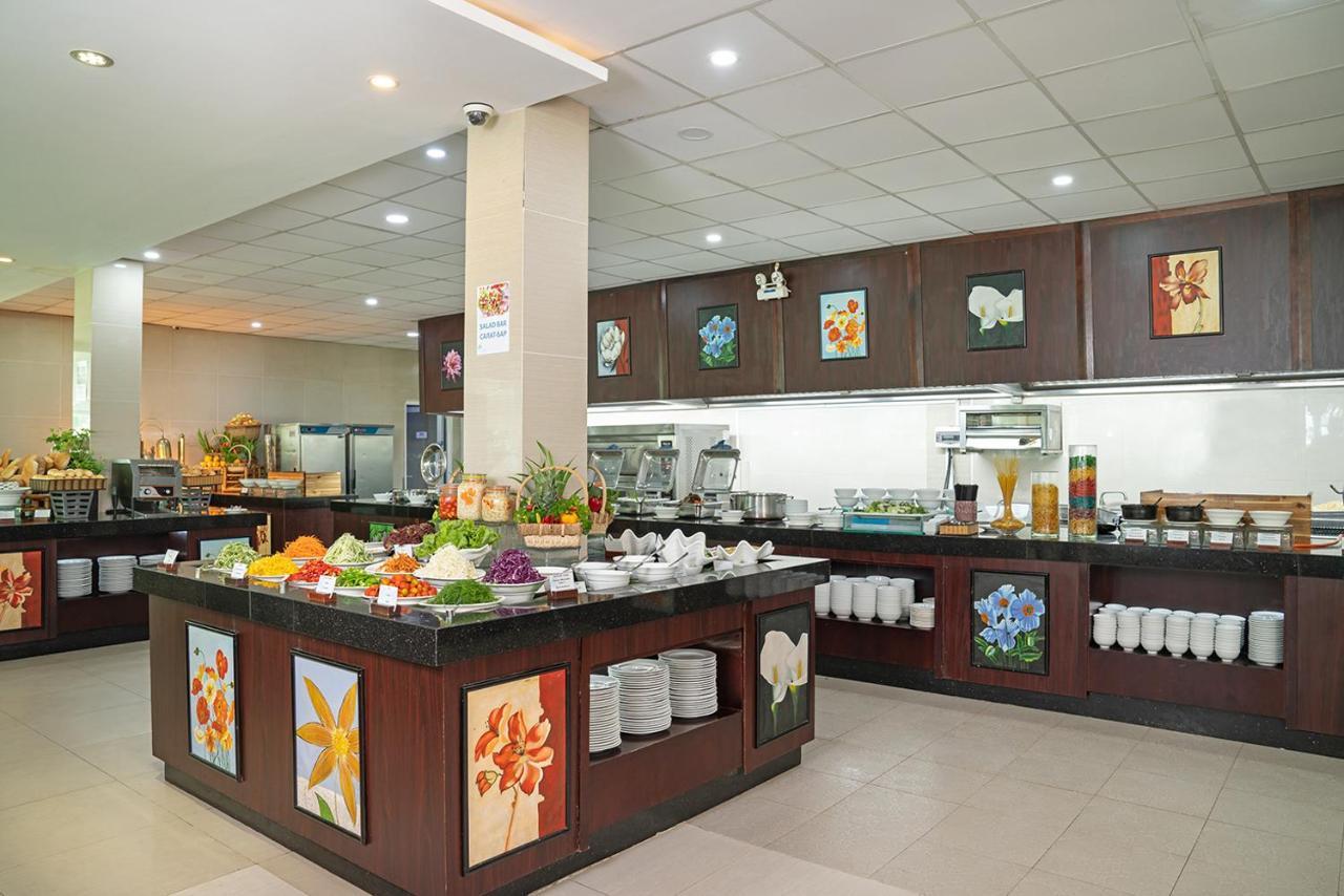 Resort The Sailing Bay 4*