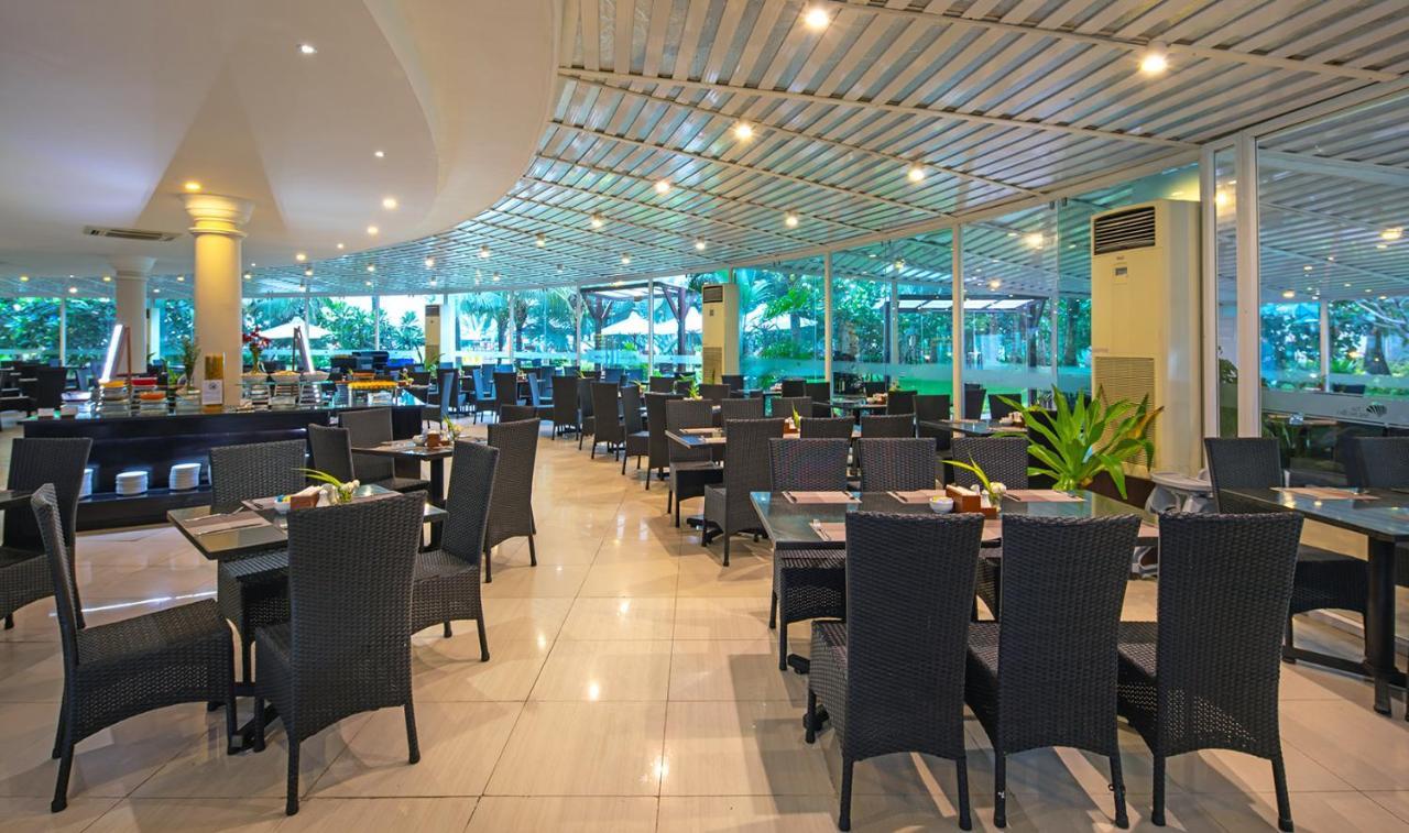 The Sailing Bay Resort