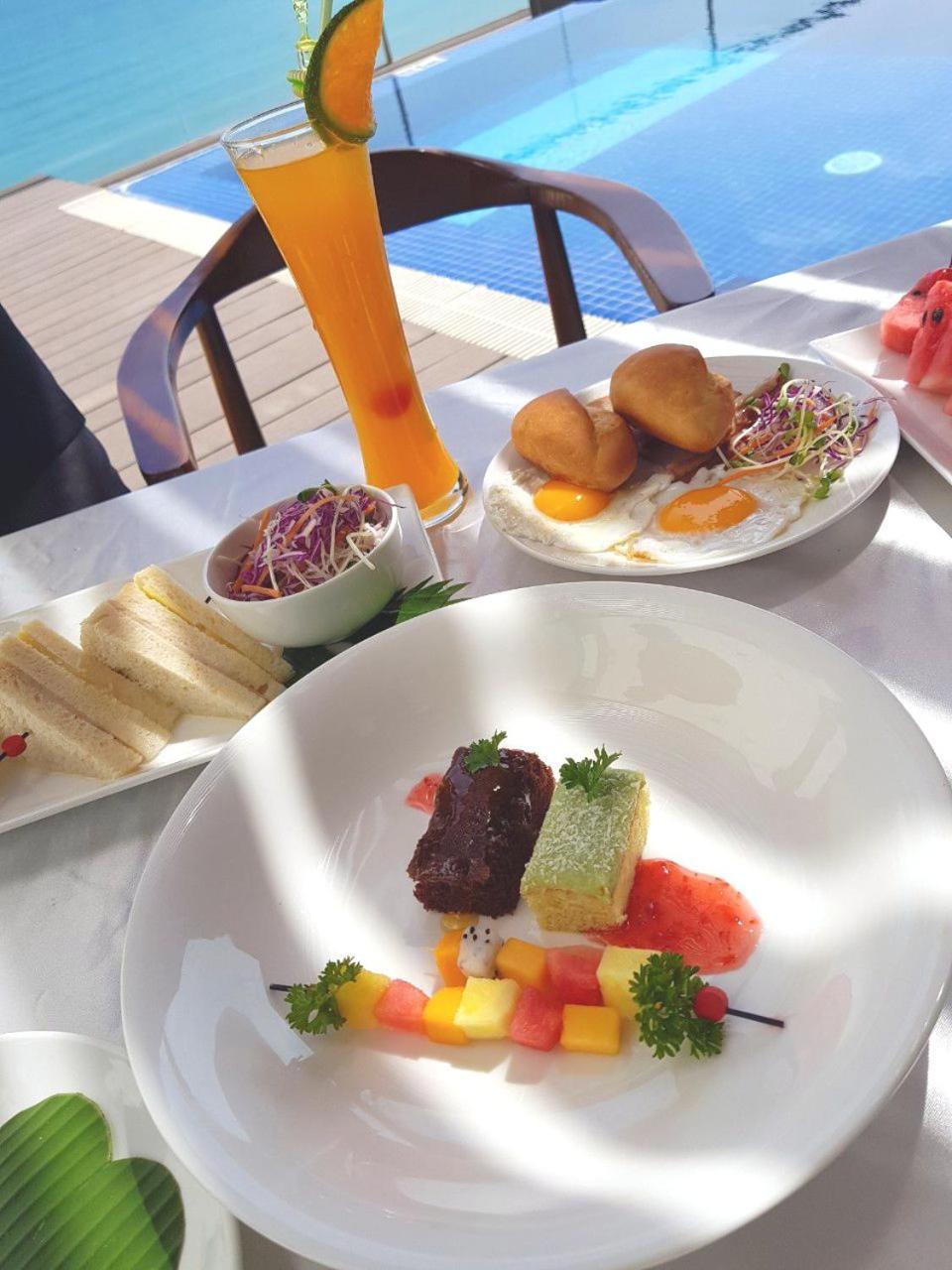 King Town Grand & Wedding Center Hotel