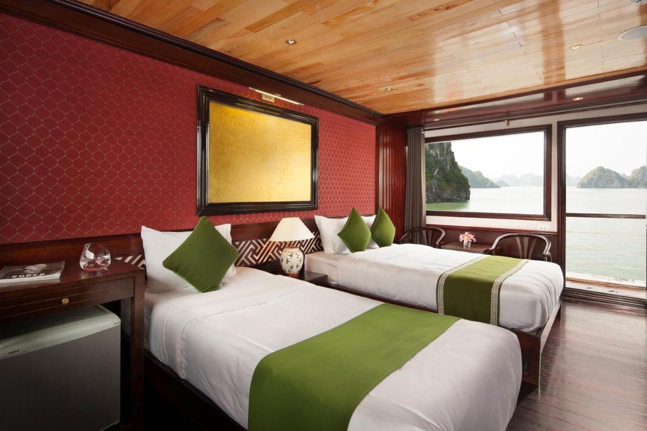 Garden Bay Premium Cruise 