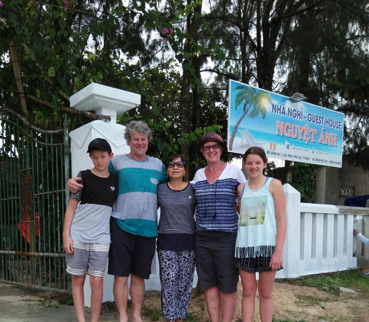 Nguyet Anh Nhà khách Lăng Cô