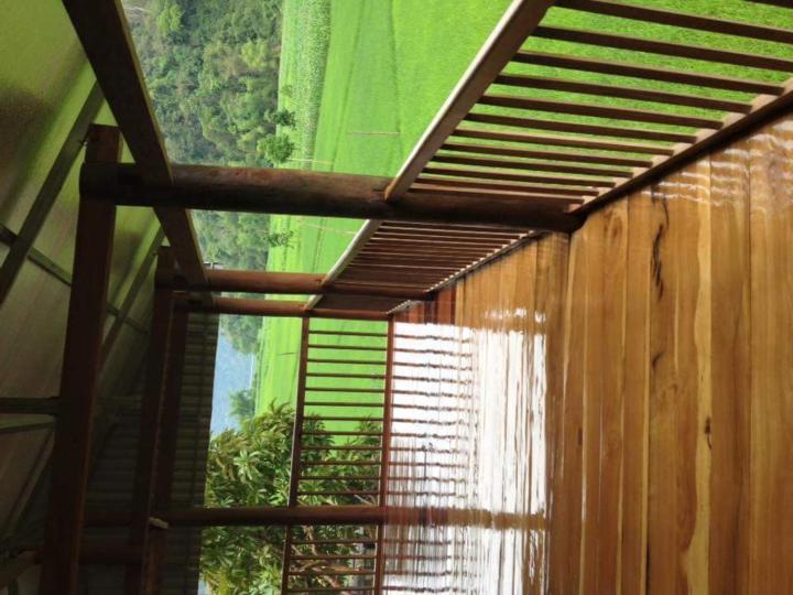 Lodge Tran Xuan Ba Be