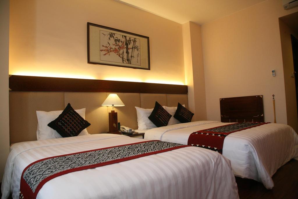 E Luxury & Restaurant Hotel 4*