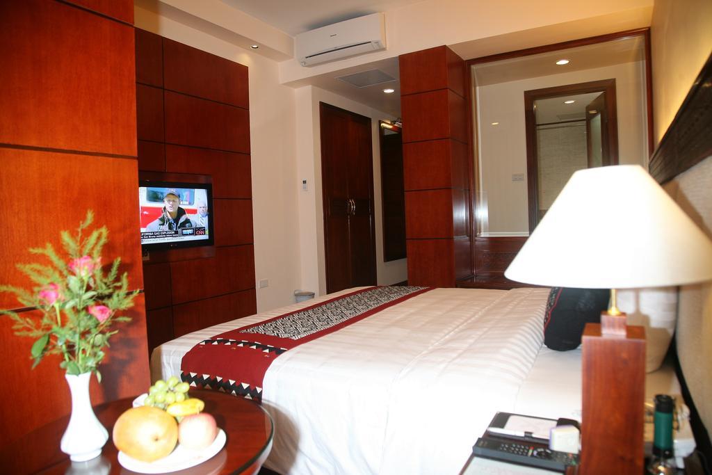 Hotel E Luxury & Restaurant Hanoi