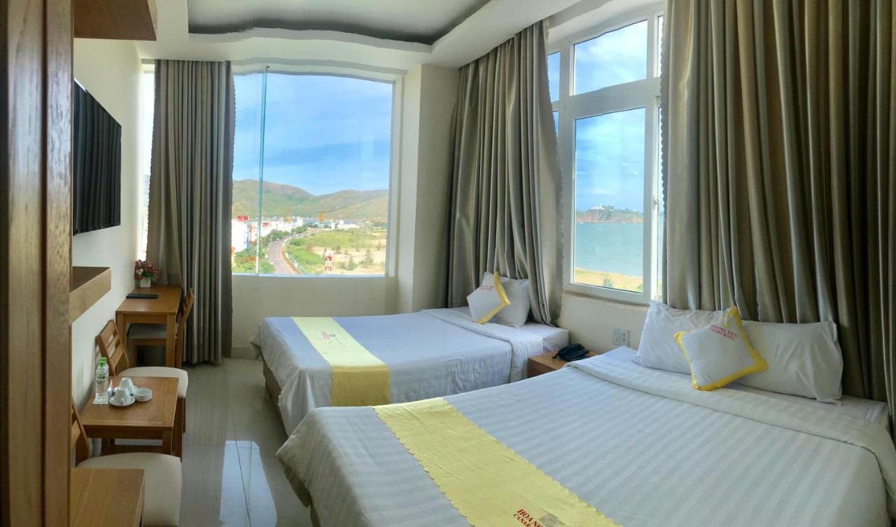 Hoang Yen Canary 3*