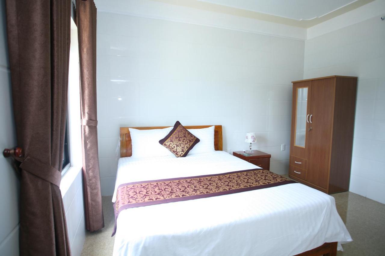 Sky Hotel Phong Nha