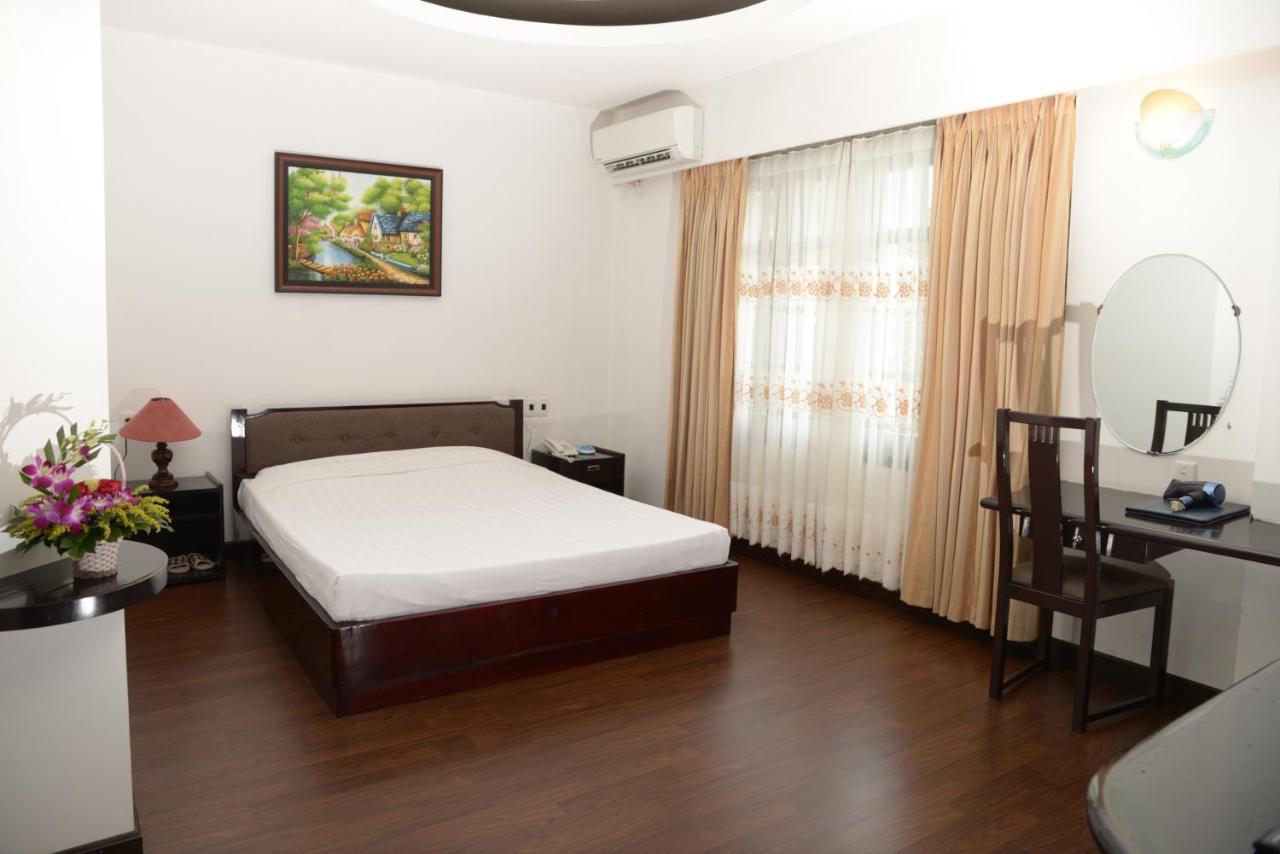 Motel Song Huong 2*