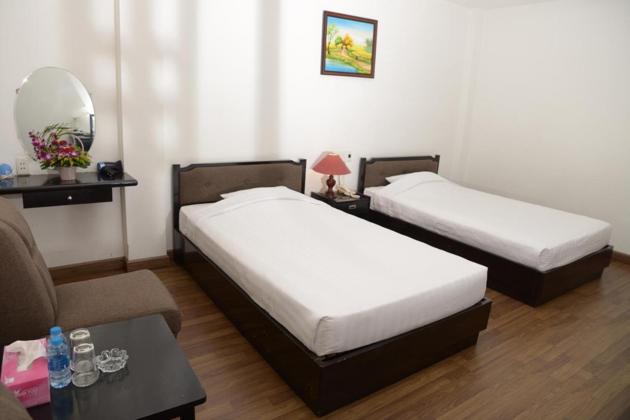Song Huong Motel