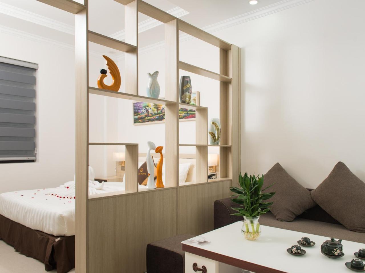 Canh Hung Palace Hotel *