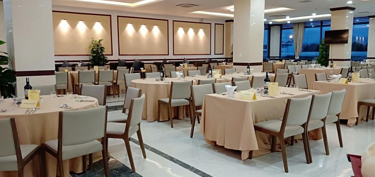 Hotel Navy