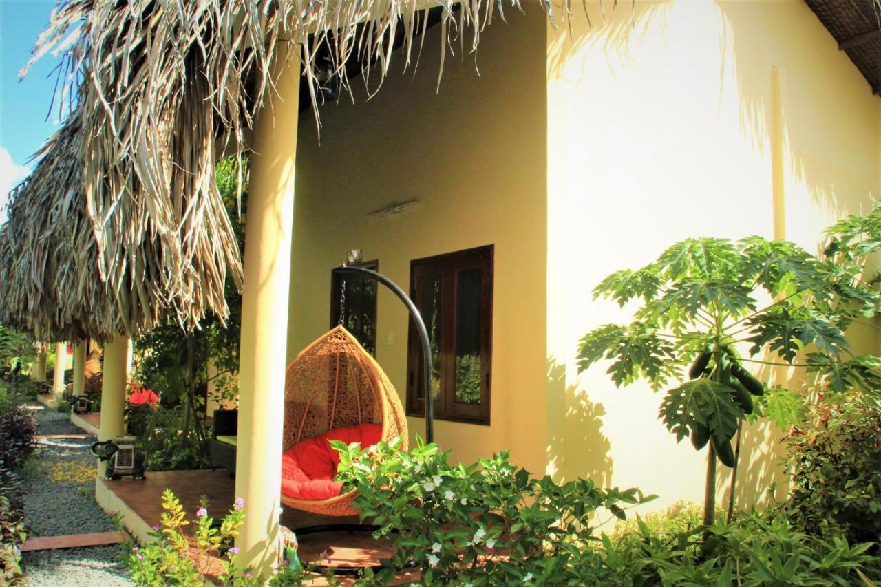 Mango Riverside Bed & Breakfast 4*