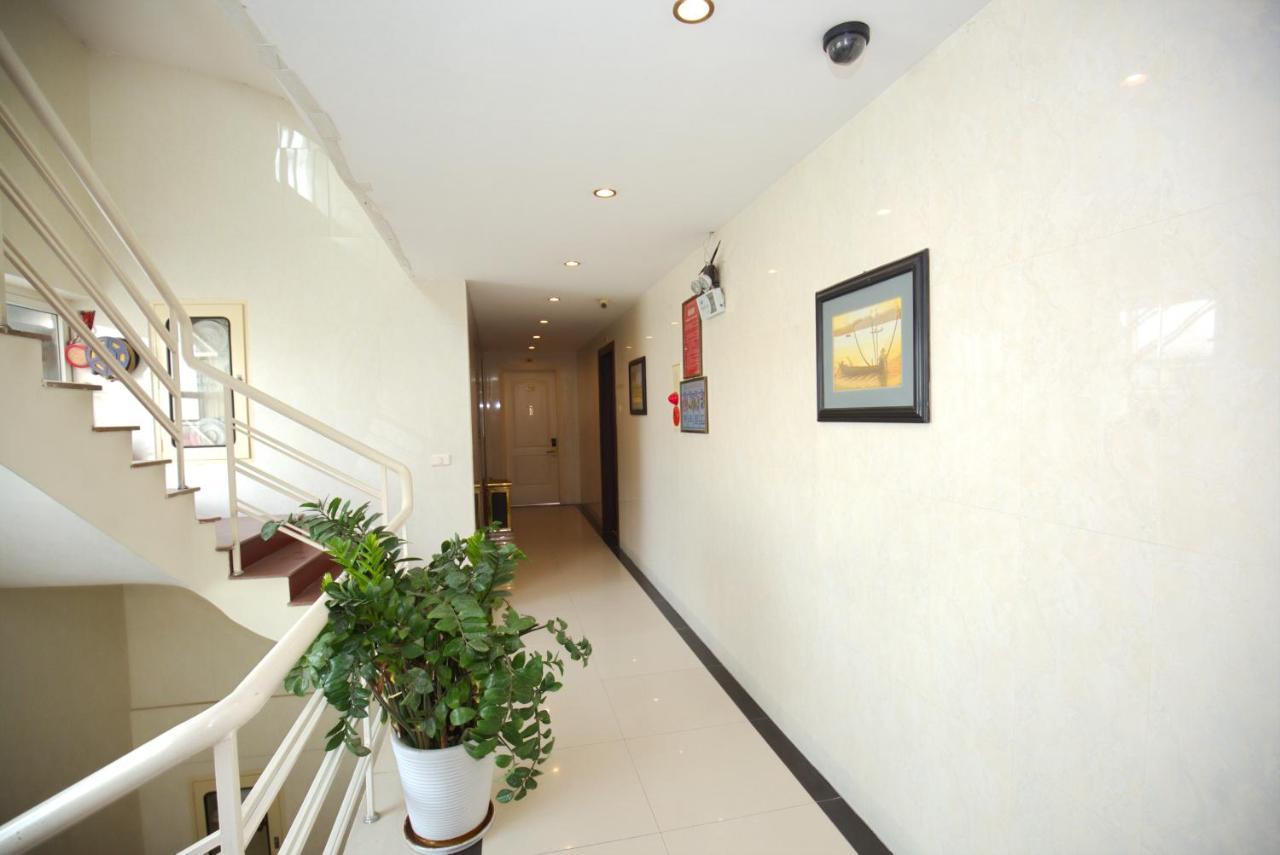Khách sạn Danly