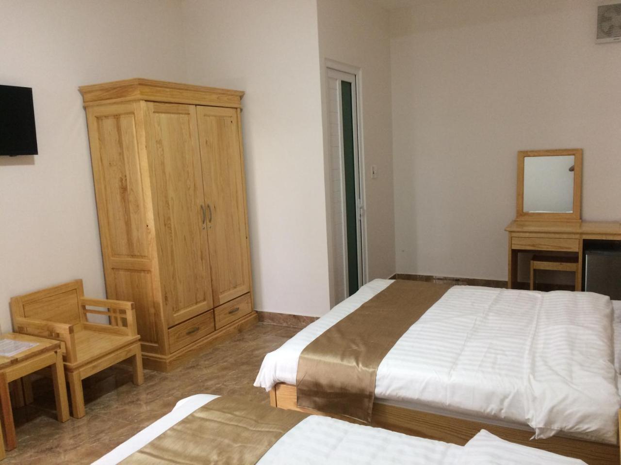Hotel Spring