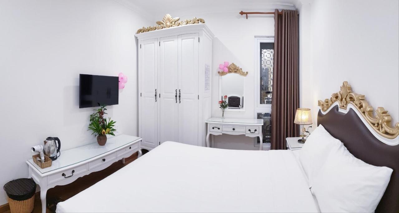 Carita Hotel 2*