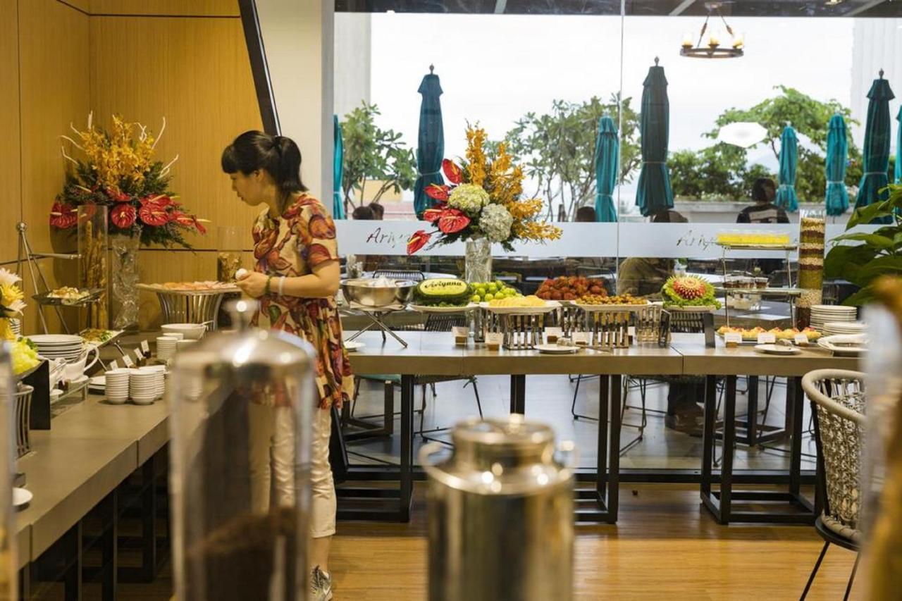 Parama Balcony Beachfront