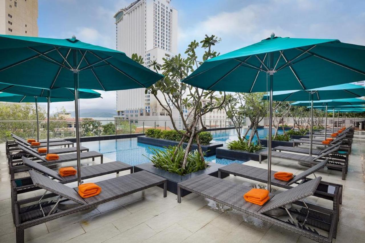 Parama Balcony Beachfront Hotel