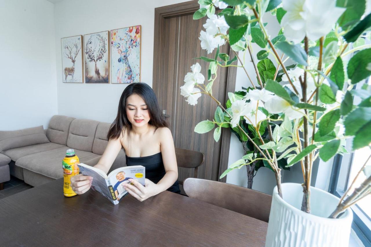 Hoang Anh & Nhatrang
