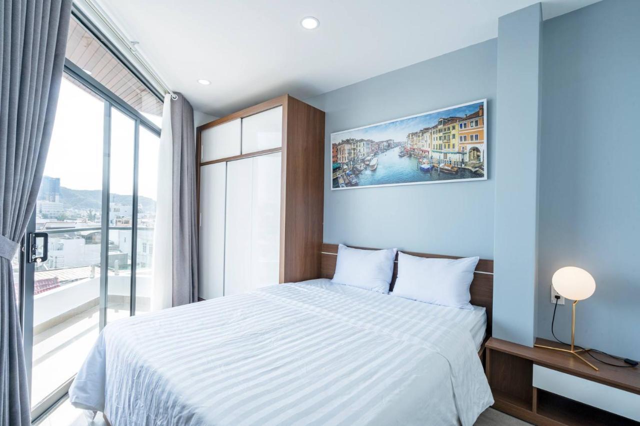 Hoang Anh & Nhatrang