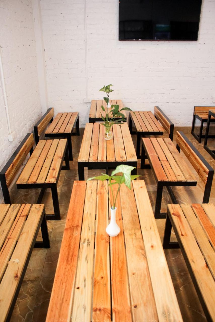 Aroma Hostel *