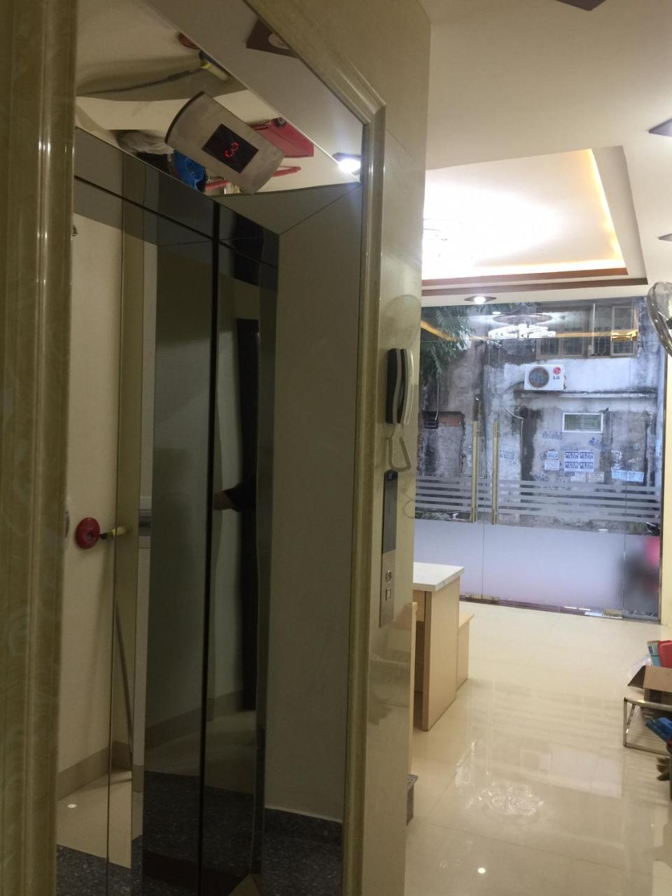 Khách sạn hẻo lánh Ngọc Anh Hạ Long