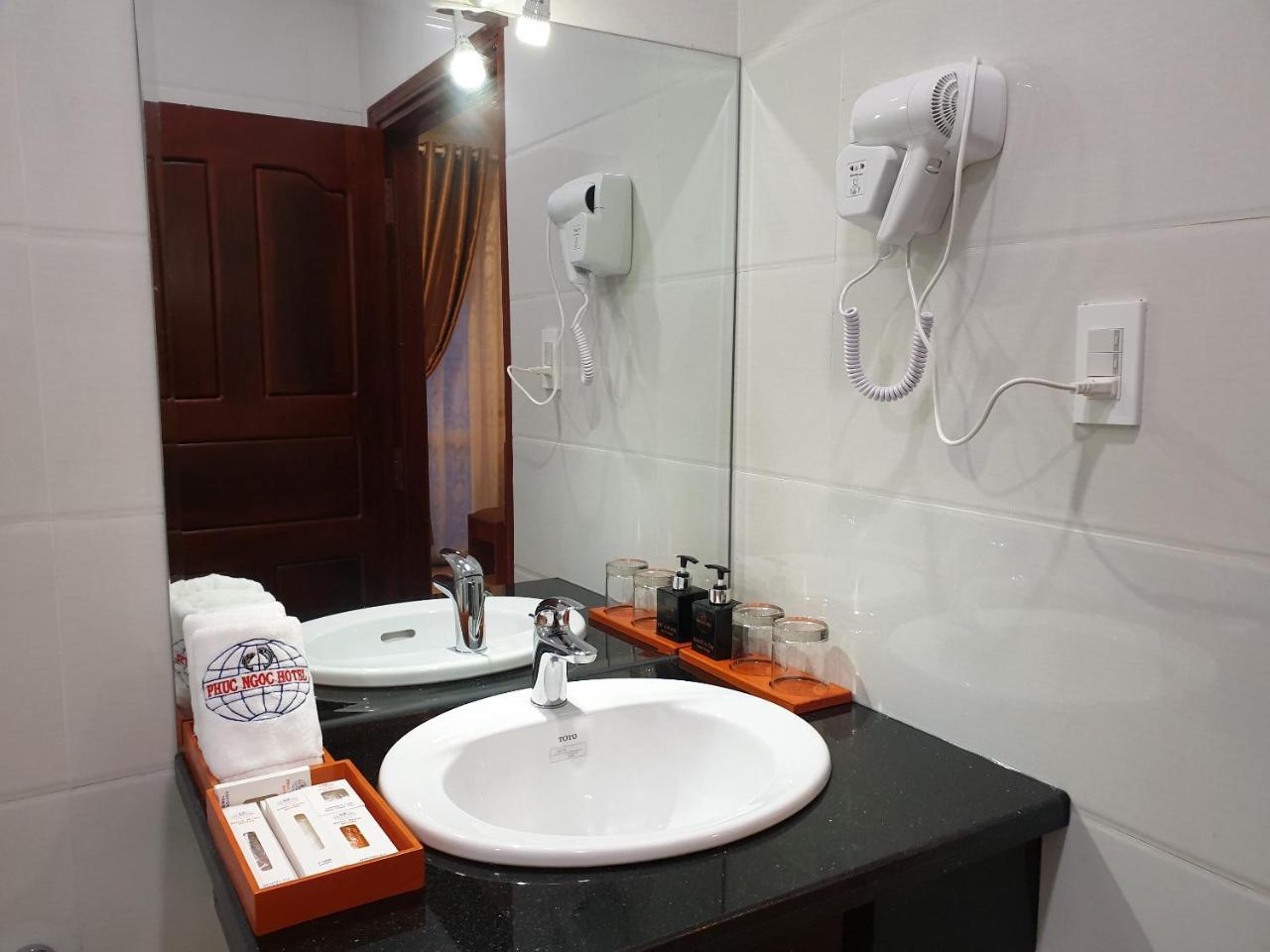 Phuc Ngoc Khách sạn 3*