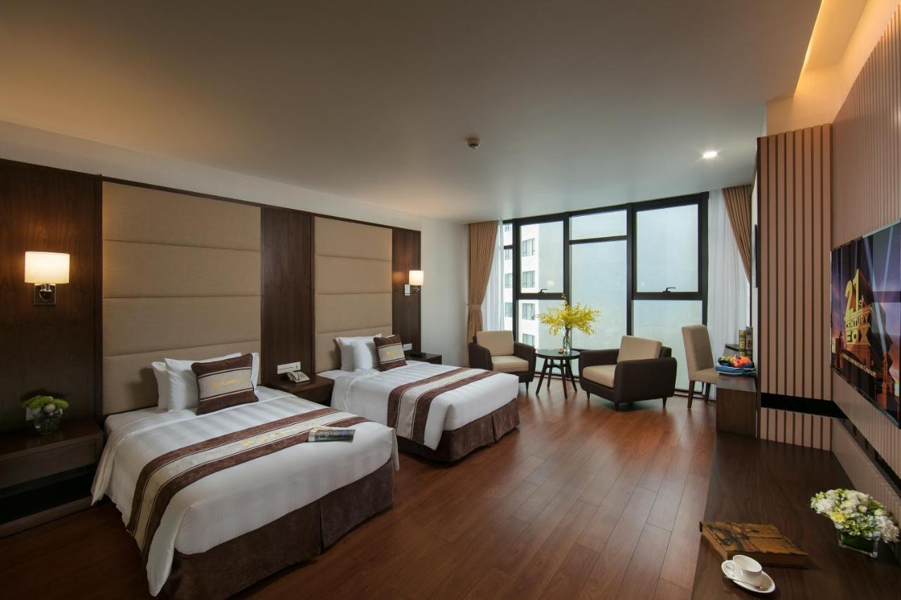 Khách sạn Marina