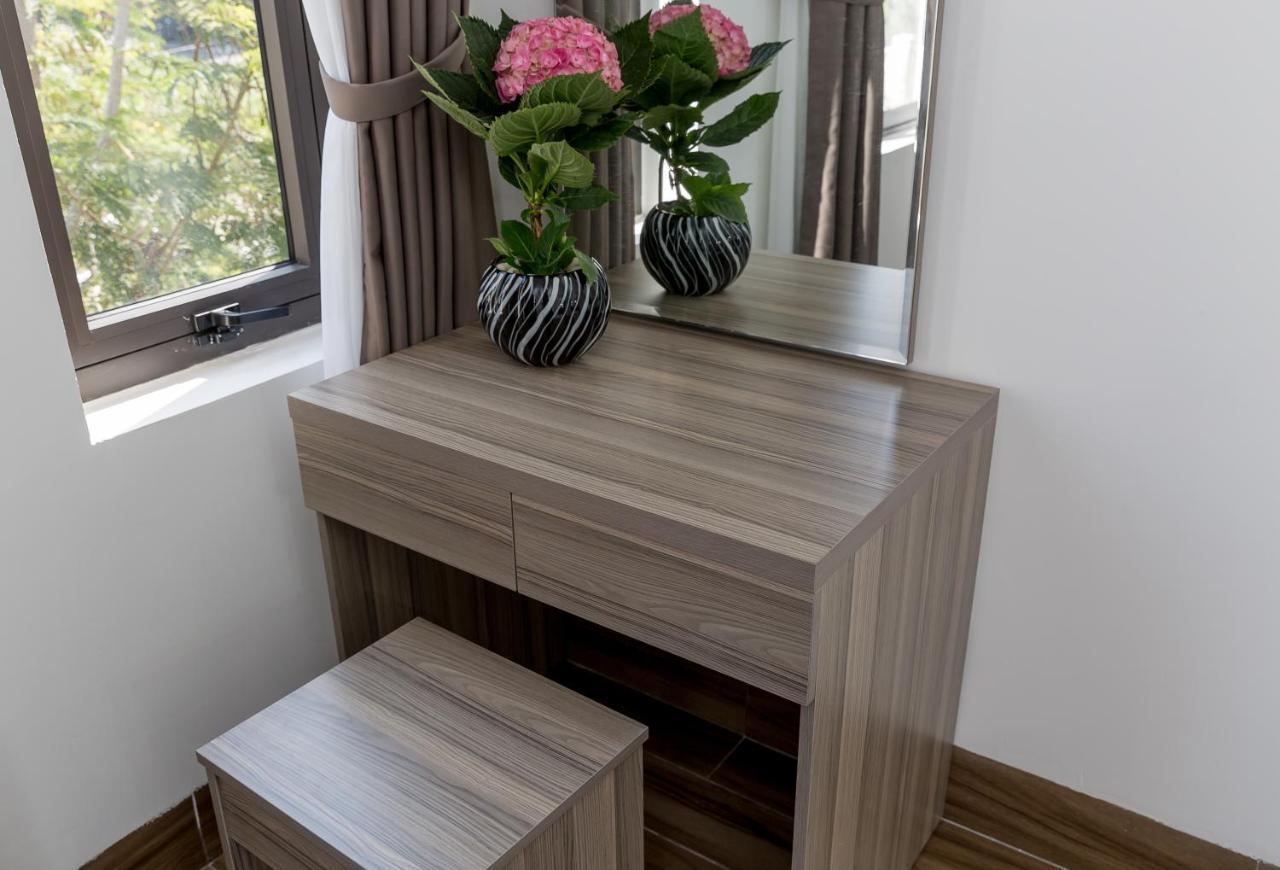 Van Apartment *