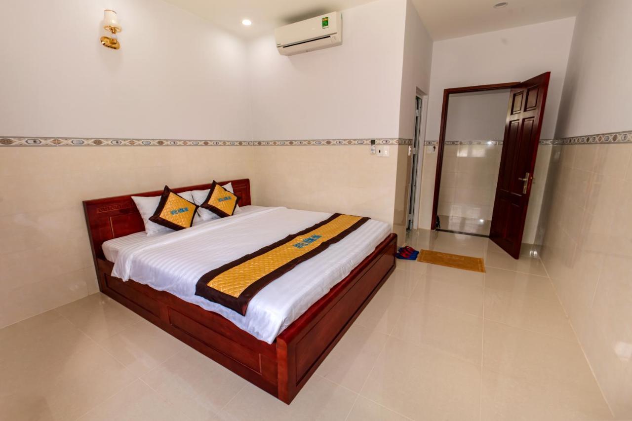 Hotel Huong Dao Chi Khu Co Ong