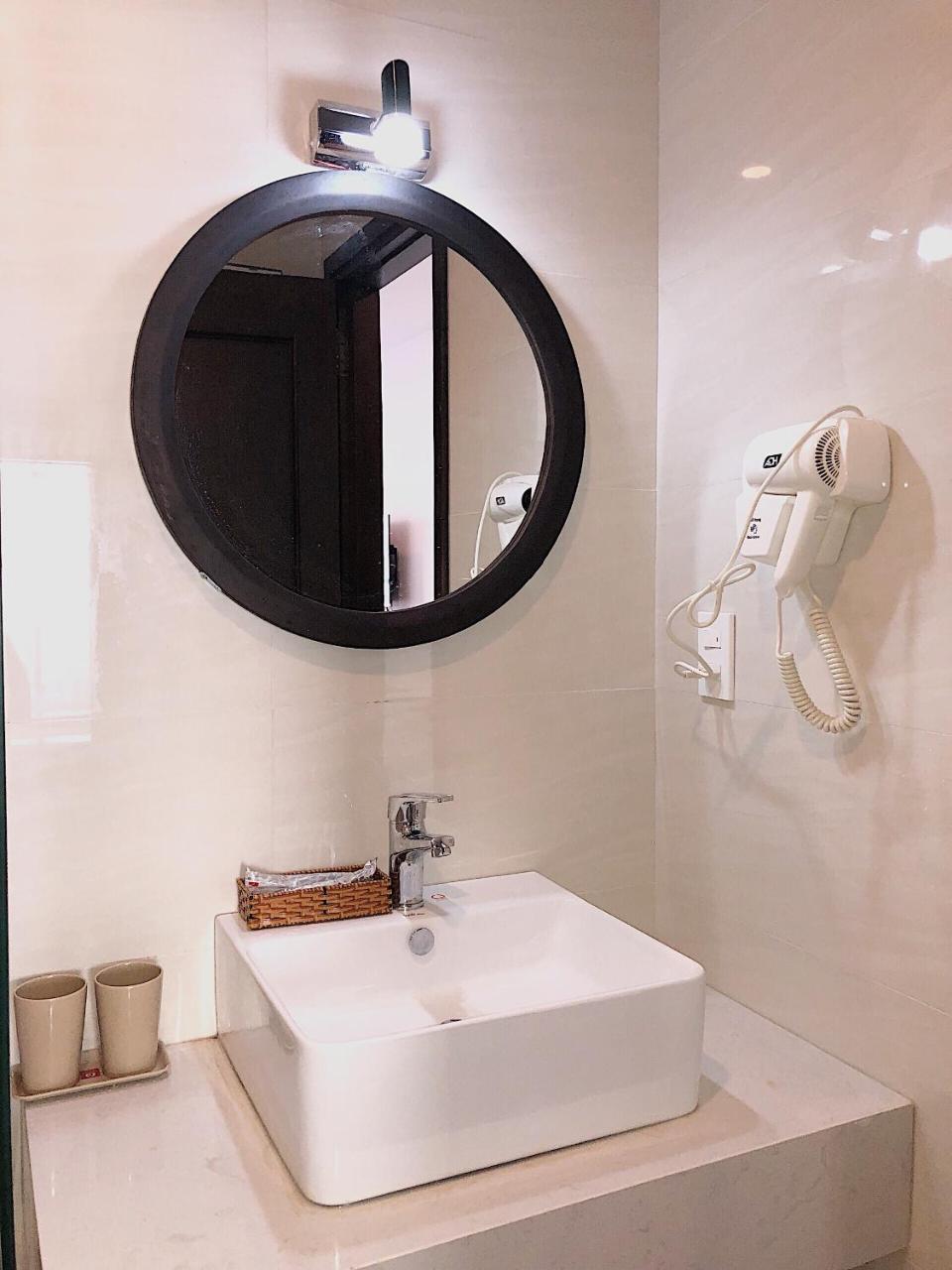 Khách sạn Marina Boutique 2*
