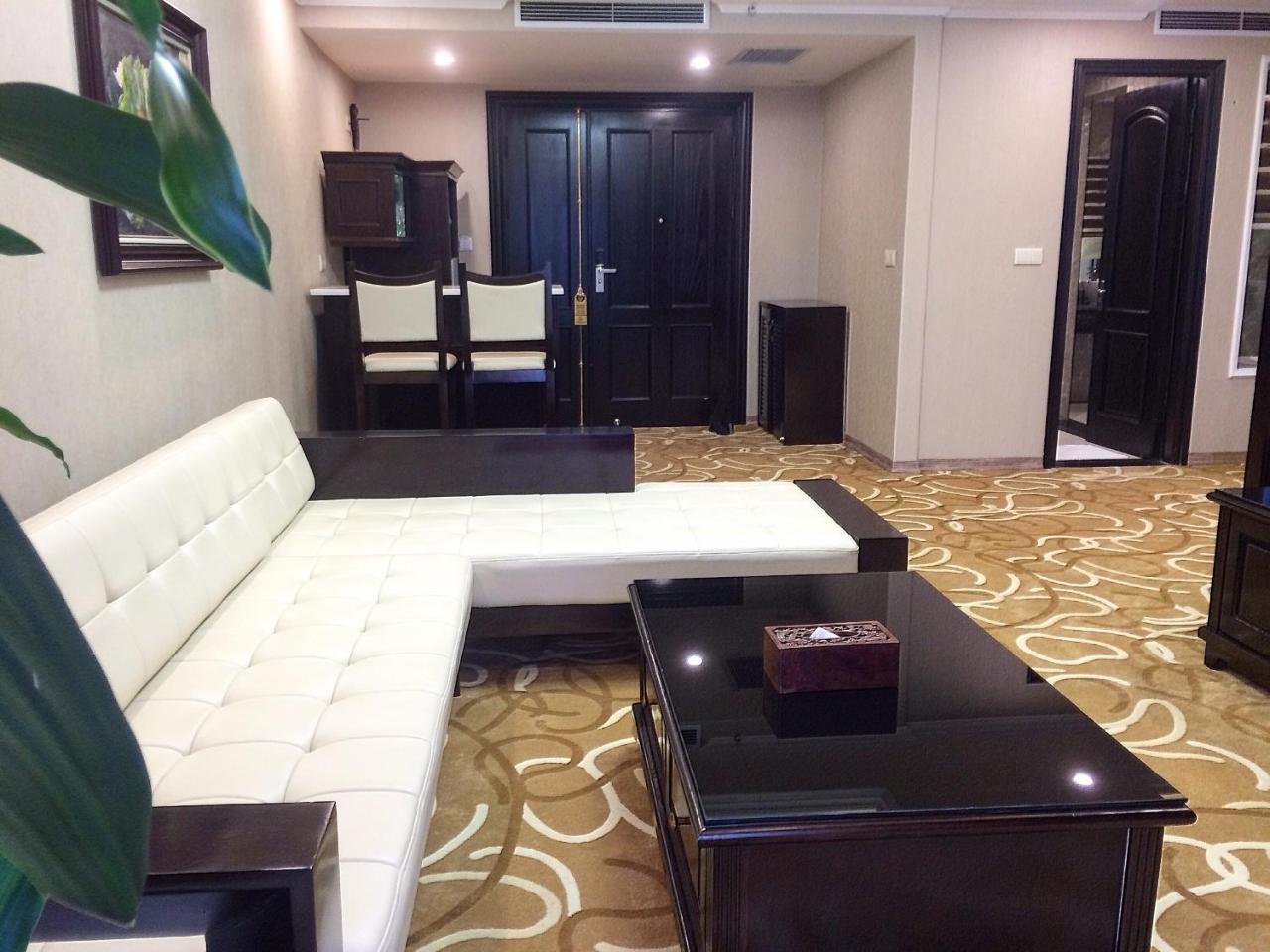 Khách sạn Galaxy Halong 4*