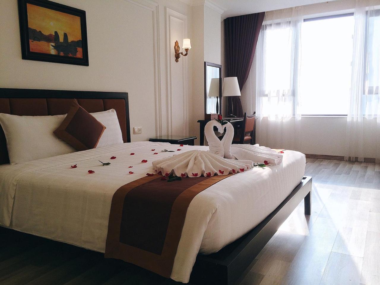 Galaxy Halong Khách sạn