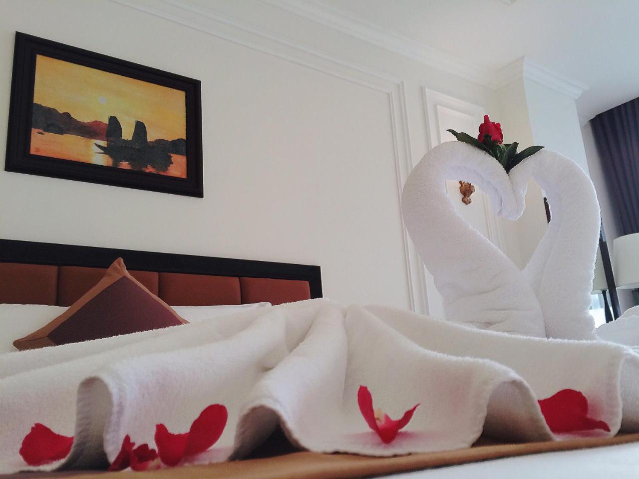 Khách sạn Galaxy Halong 4*