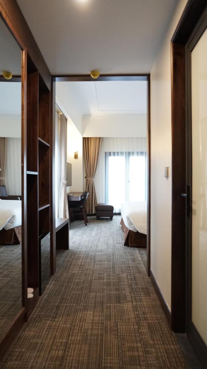 Hotel Phoenix 4*