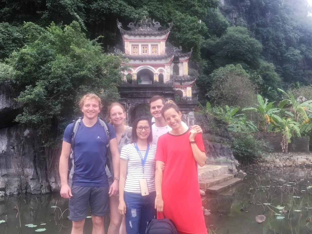 Ha Lan 2* Ninh Binh