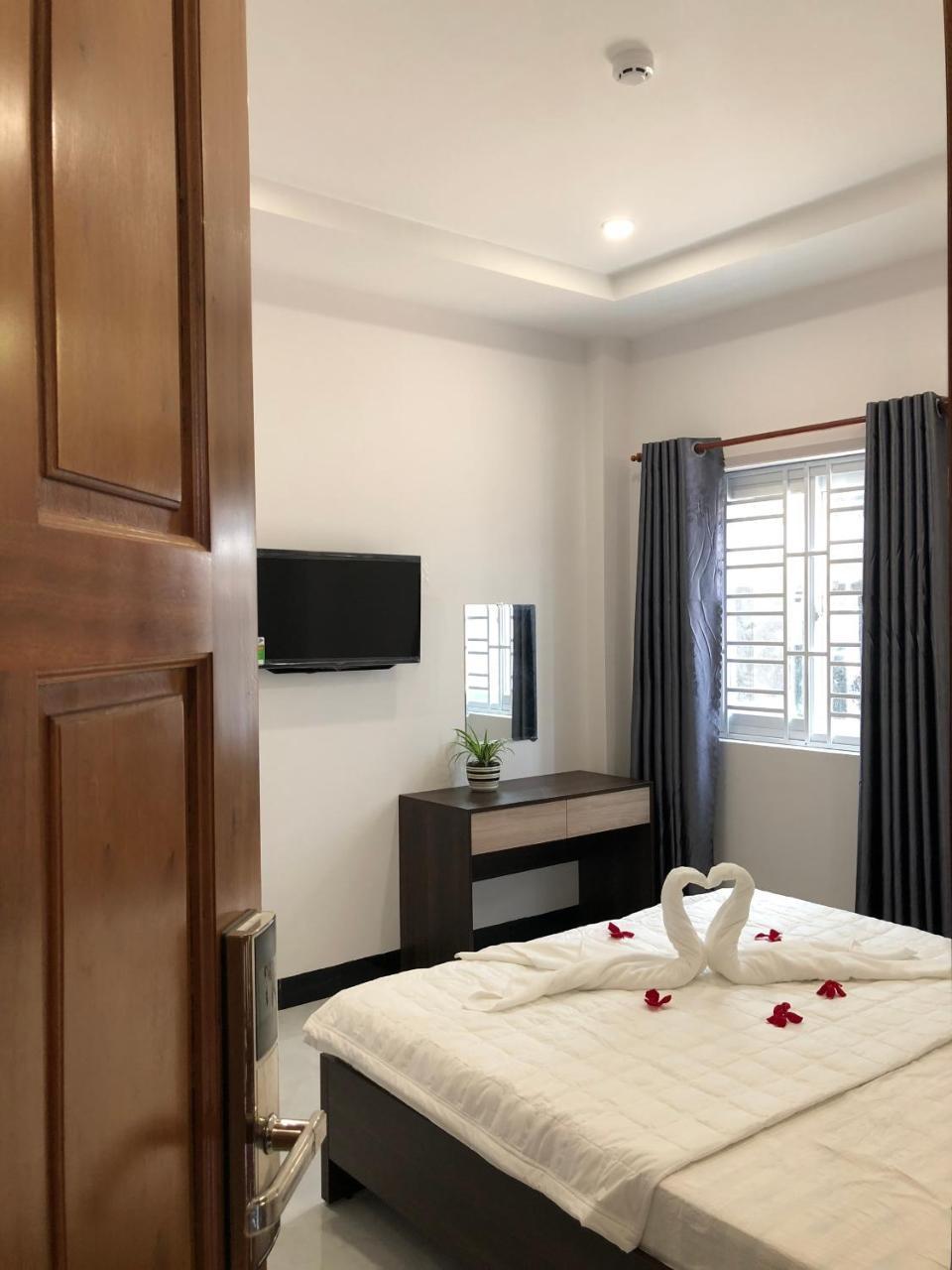 Khách sạn Hồng Phúc