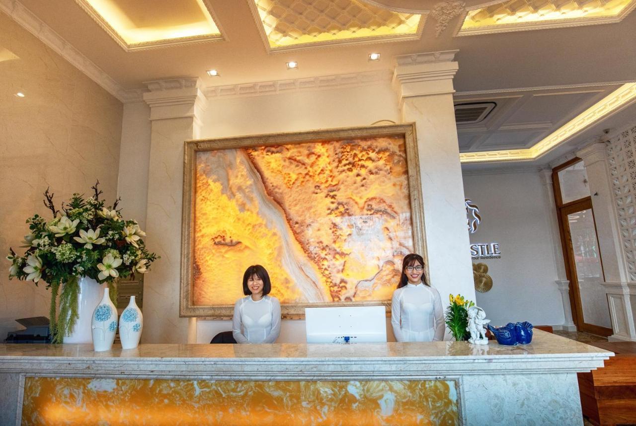 La Castle Hotel 2*