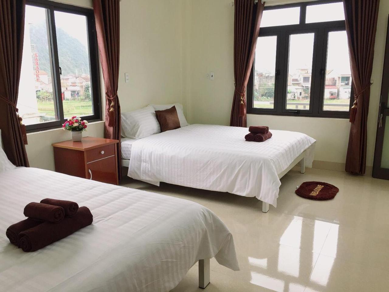 Golden Forest Khách sạn 3*