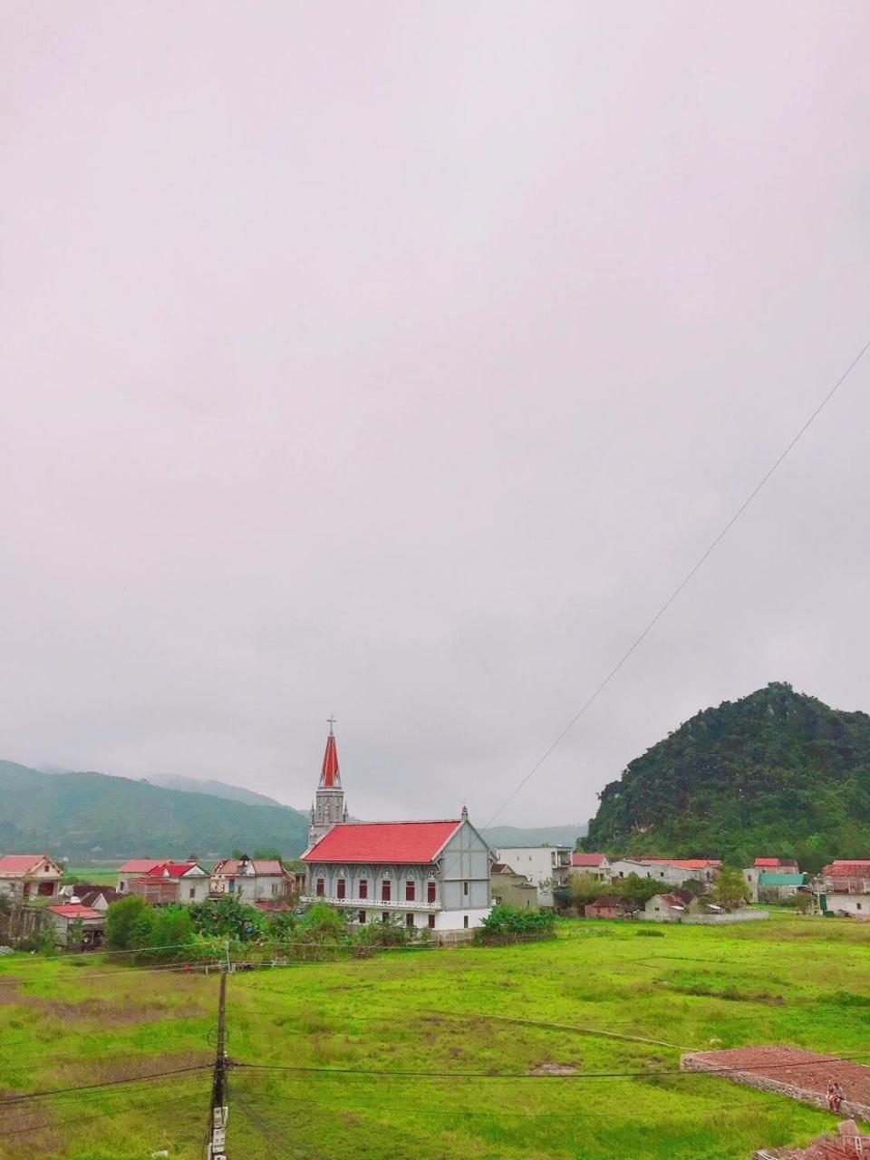 Golden Forest Khách sạn 3*