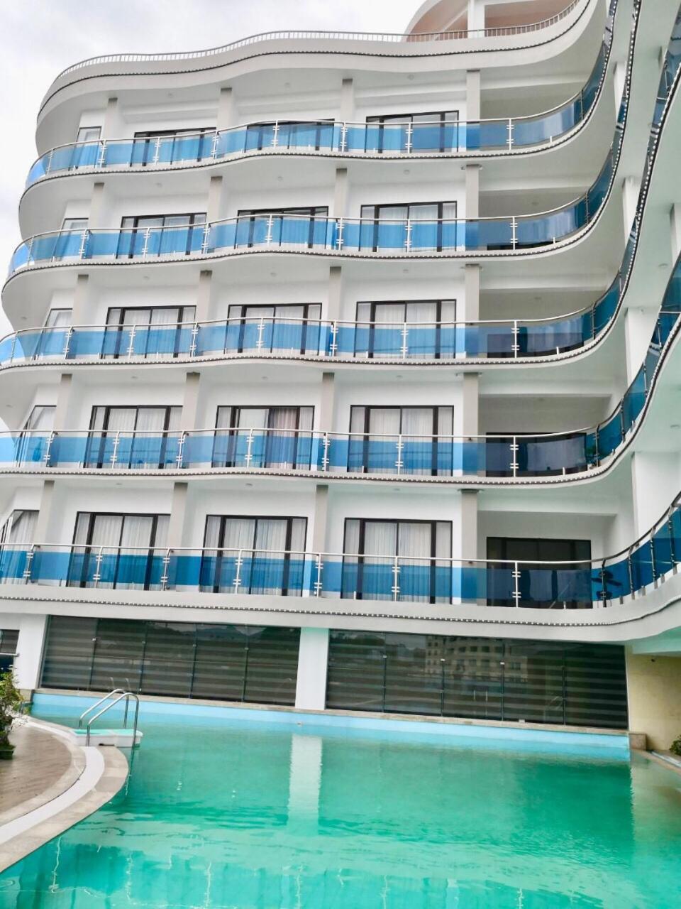 Relax Hotel 4*