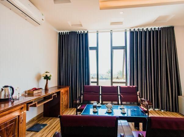 Khách sạn Hoàng My 2*