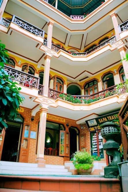 Lotus Hotel