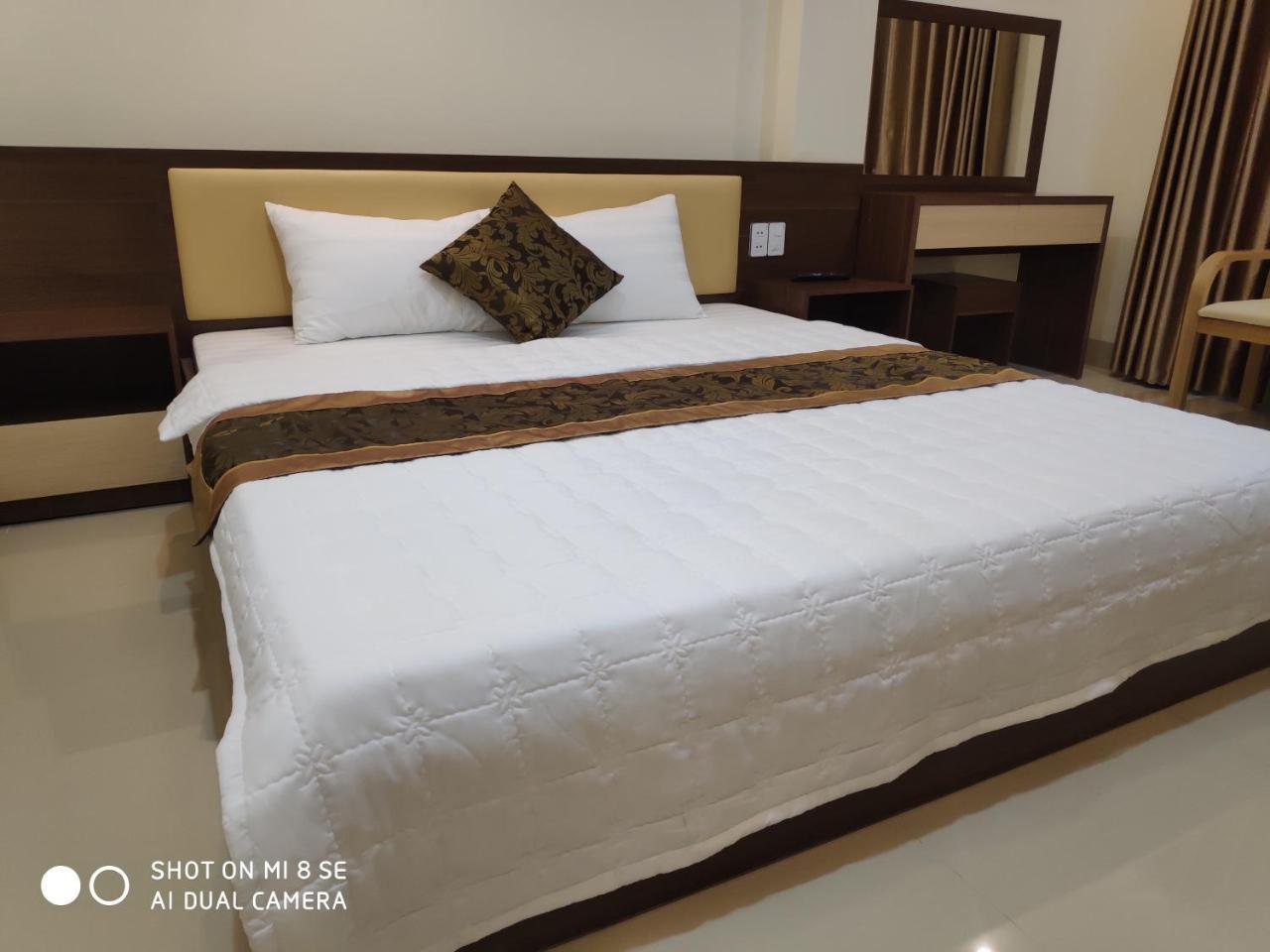 Khách sạn hẻo lánh Ngọc Anh