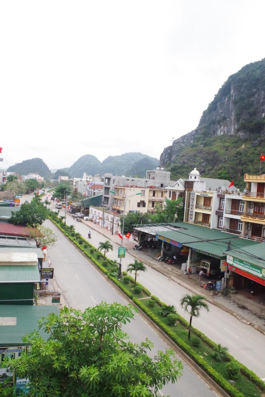 Khách sạn Golden Forest 3*